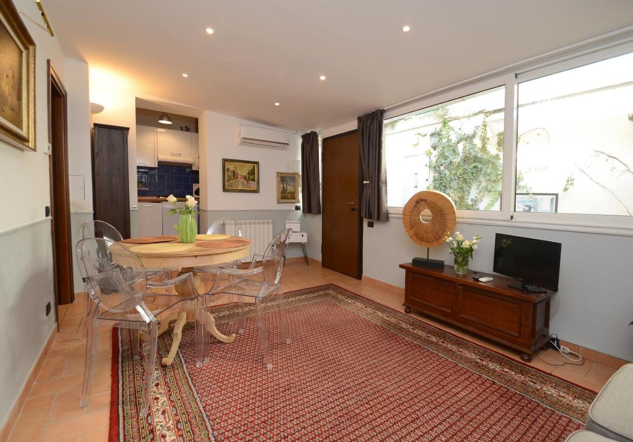 Divine Stylish Apartment Roma Esterno foto