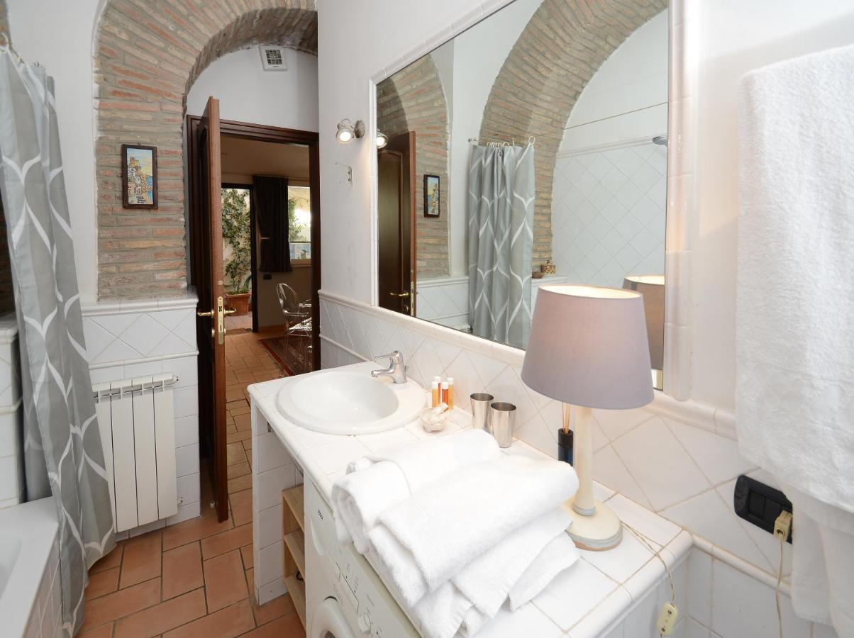 Divine Stylish Apartment Roma Esterno foto